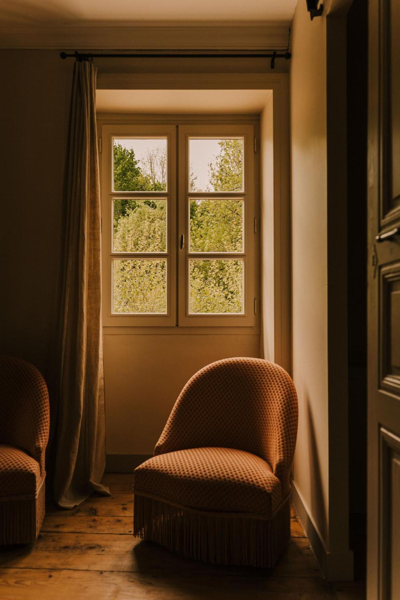Maison D'Hotes Et Gite De Charme Avec Piscine, La Lhuiseraie Стая снимка